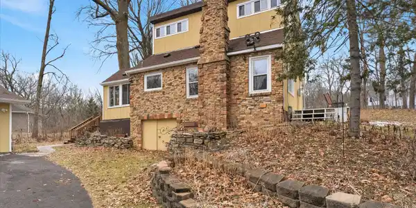 1305 Spruce Place