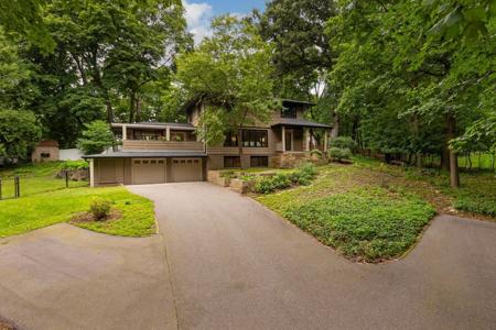 243 Bushaway Road