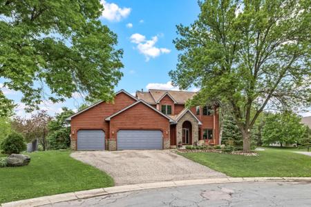 1130 Dove Court