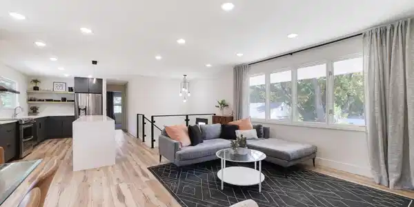 2855 Breezy Heights
