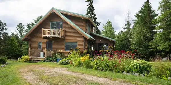 9014 Ban Lake Spur N