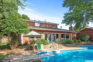 2105 Walnut Grove N