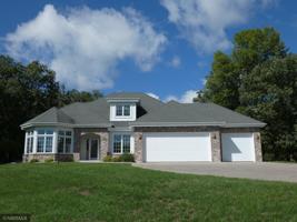 735 Shorewood