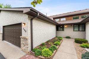660 Riverview