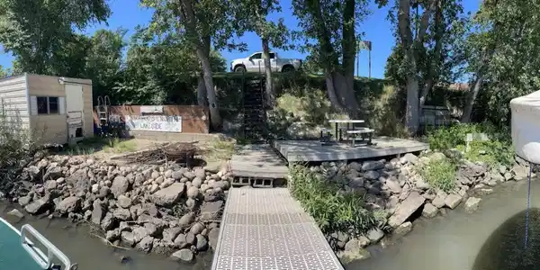 NA Lake W