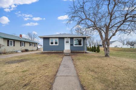 527 4th Street N