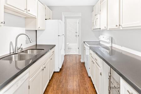 132 Demont E