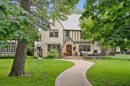 130 Mississippi River Boulevard S