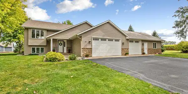 95 Evergreen Court
