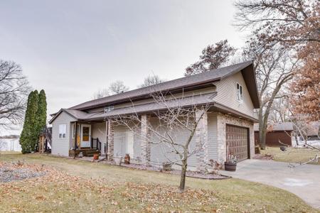 19507 E Tri Oak Circle NE