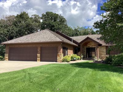 1516 Bay Oaks Drive