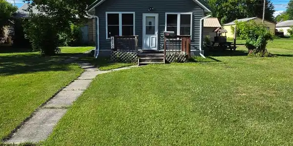 810 9th Street