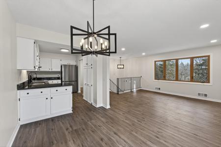 2876 Castleford Court