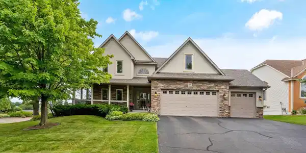 3368 Wild Horse Pass NW