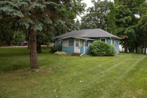 2518 Le Homme Dieu Heights NE