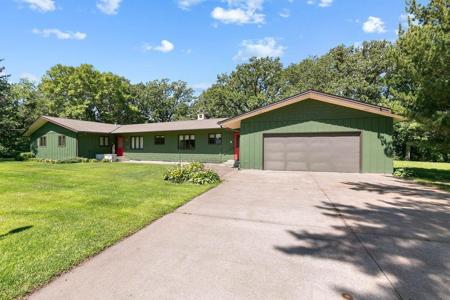 35 Edgewater Drive