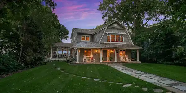 3026 Highland
