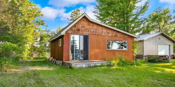 38681 Cozy Cove Rd