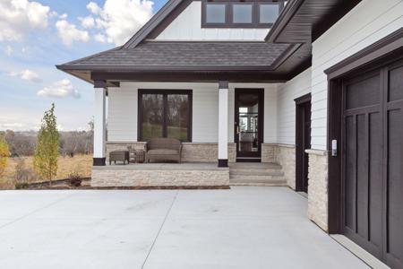 3233 Casco Circle
