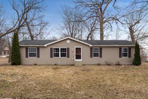 1800 Goldfinch Place