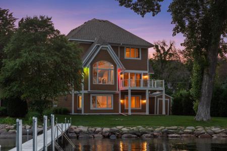 4531 Island View Drive