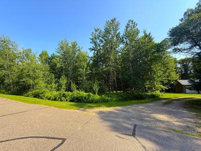 000 Maplewood Drive