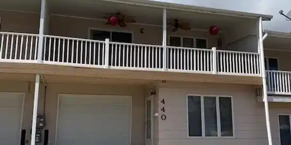 440 6th S