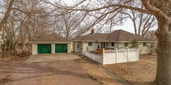 1913 Albion Avenue
