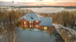 3494 Circle Bluff