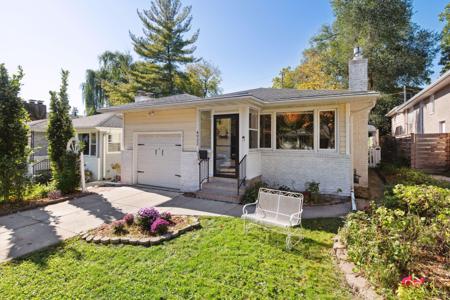 4932 Sheridan S