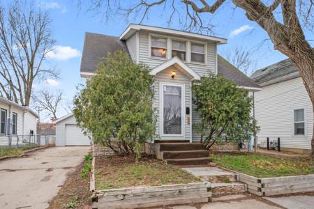 613 4th SE