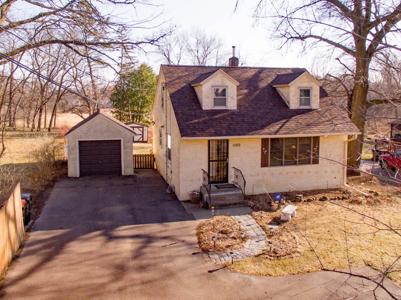 1100 COUNTY RD C E