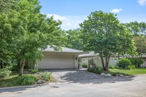 4725 Bayswater