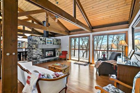 7481 Long Lake Road