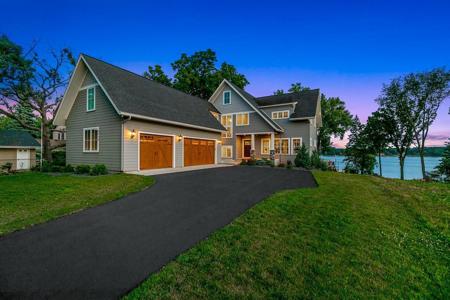 9934 199th Street W