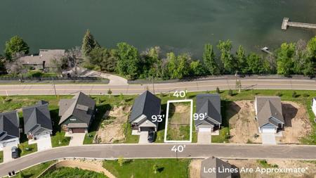 237 Mccarrons Place W