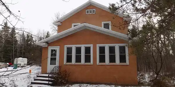 211 Guyer