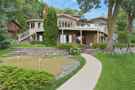 10957 Highway 71 NE