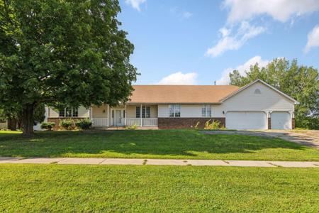 1404 Southcross Drive W