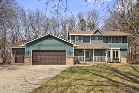 502 Greenbriar Lane