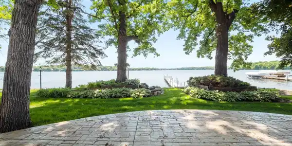 4245 Enchanted Lane