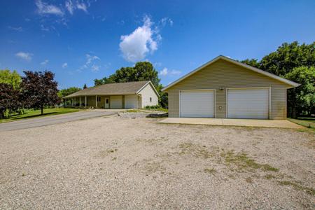 15621 Tamarac NE