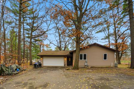 4617 Forest Hills Circle