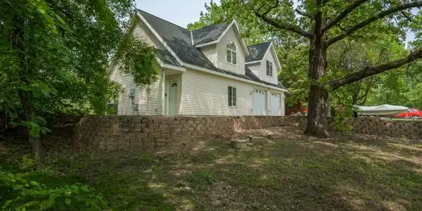 8956 80th Street NE