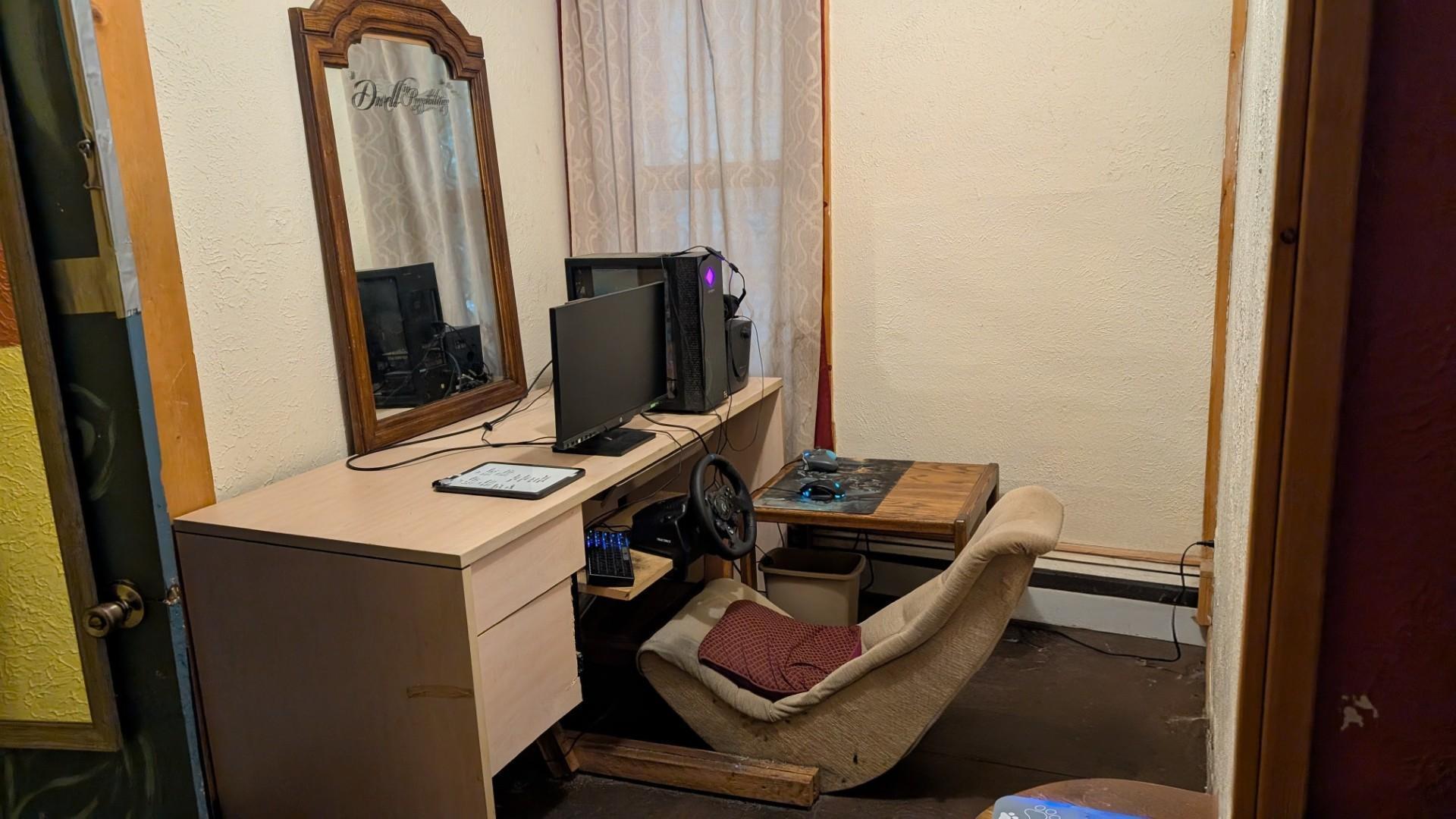 Image 4
