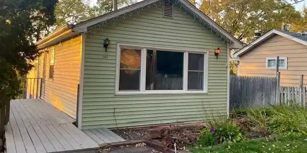 2343 Fairview Lane