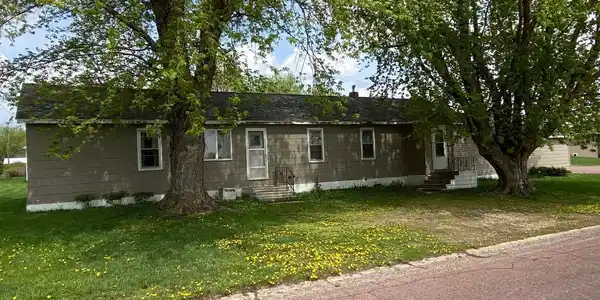 407 E 2nd Street