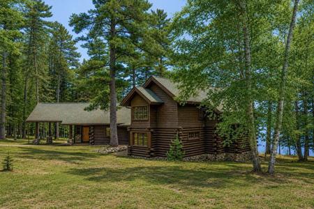 17344 Pitch Pine Lane