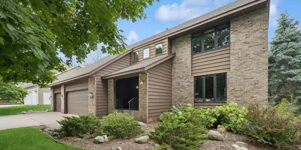 3633 Oak Creek Terrace
