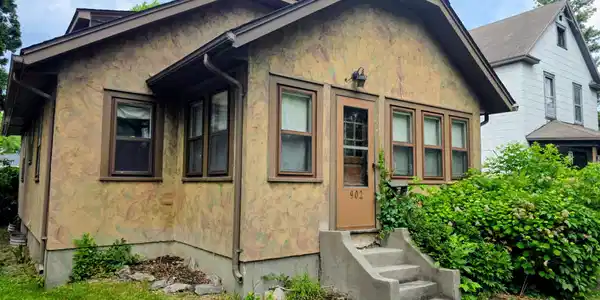 902 7th Street